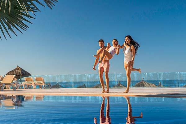Get ahead of the fun and save more! Krystal Grand® Suites Insurgentes Mexico City Get ahead of the fun and save more! Krystal Grand® Suites Insurgentes Mexico City