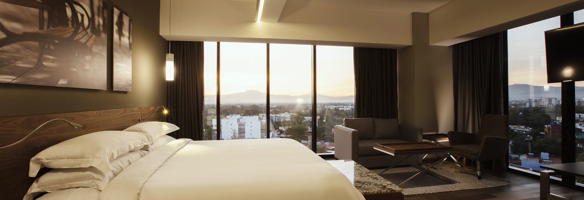 Krystal Grand Suites Insurgentes - Comfort, style, connectivity